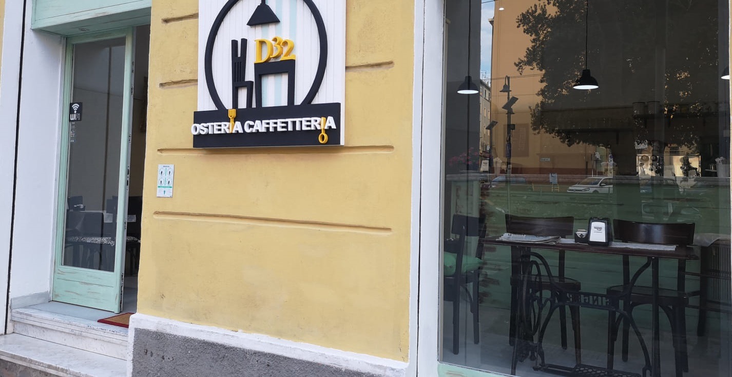 Cagliari, tavolini abusivi in strada: il Comune chiude per 8 giorni un ristorante di via Dante