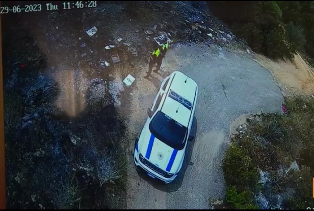 Abbandonano i rifiuti in campagna a Capoterra e li incendiano: denunciati i titolari di 3 imprese