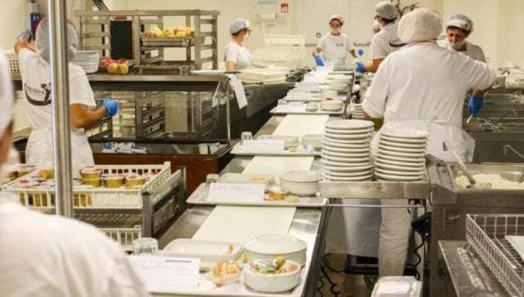 Buoni pasto, va avanti la guerra negli ospedali di Cagliari: “Vanno aumentati a 8 euro”