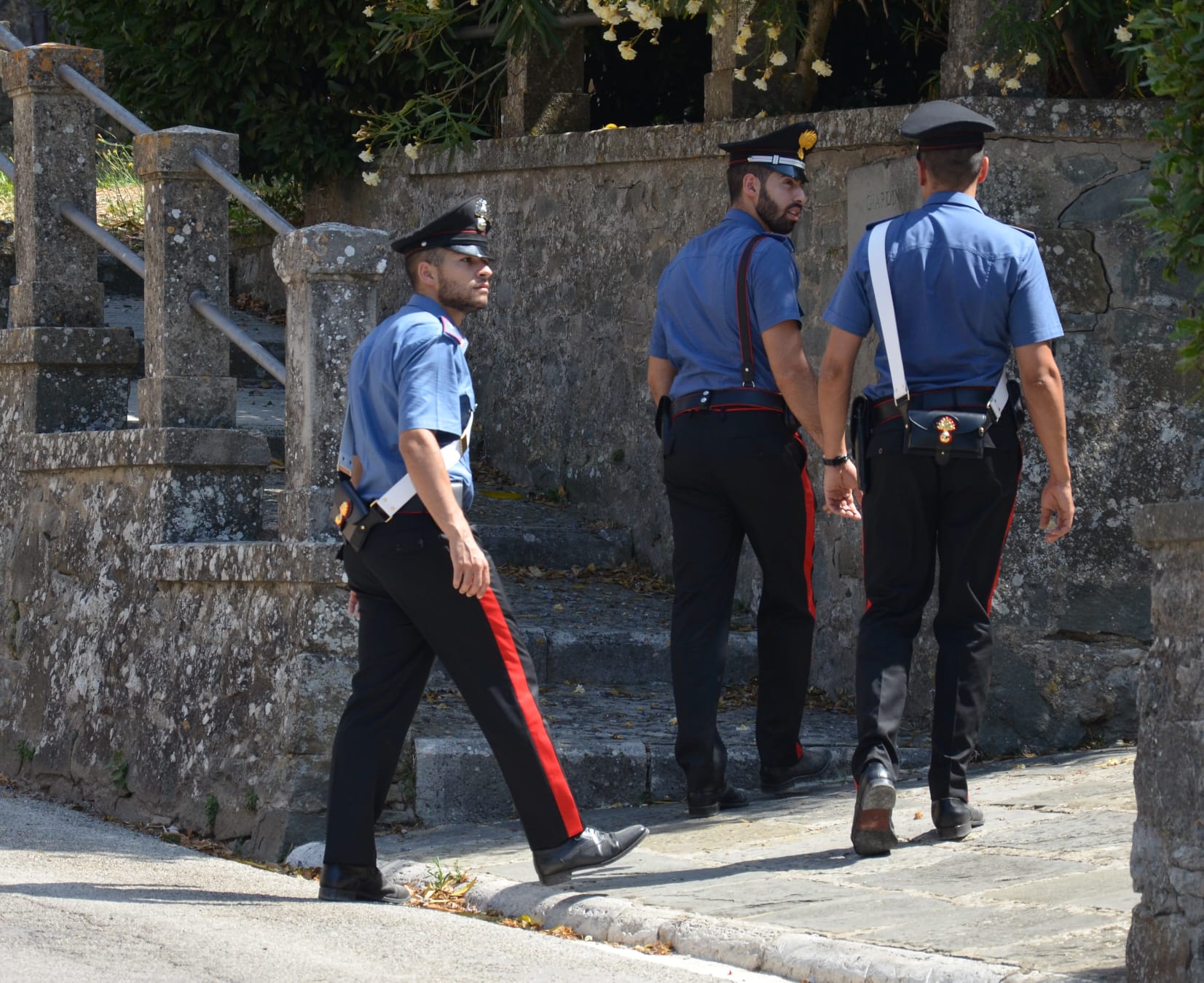 Respinto da una donna, diffonde un video offensivo sui social: 39enne denunciato a Guasila