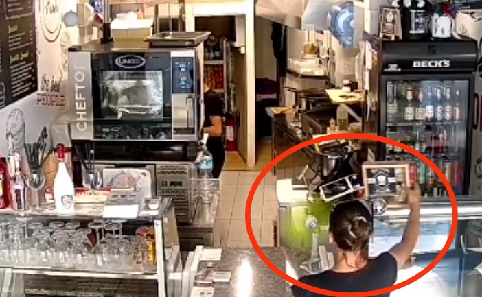 Cagliari, furto in paninoteca: arraffa il barattolo delle mance e scappa con 130 euro