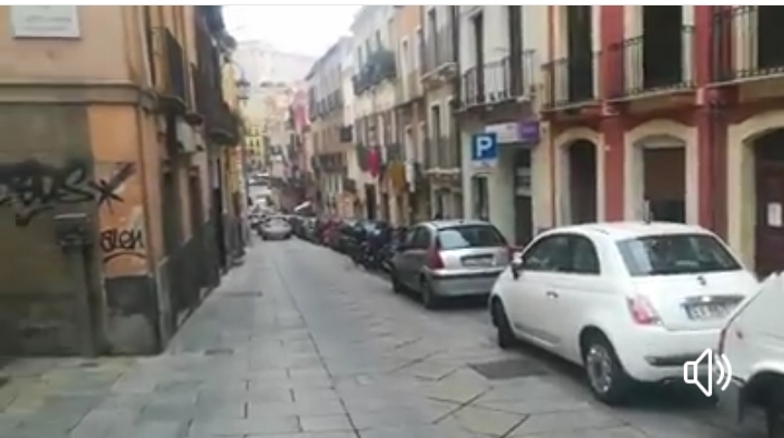 Cagliari, scambiano per stupro il soccorso a una ragazza ubriaca: caos in via Azuni