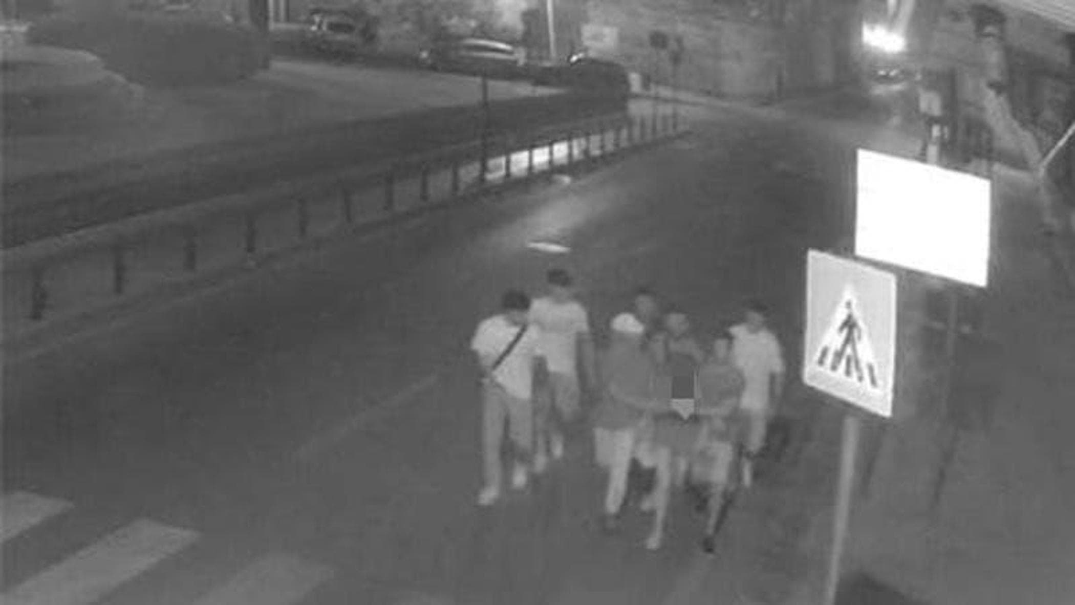 Stupro di Palermo, uno degli accusati piange davanti al gip: “Mi sono rovinato la vita”