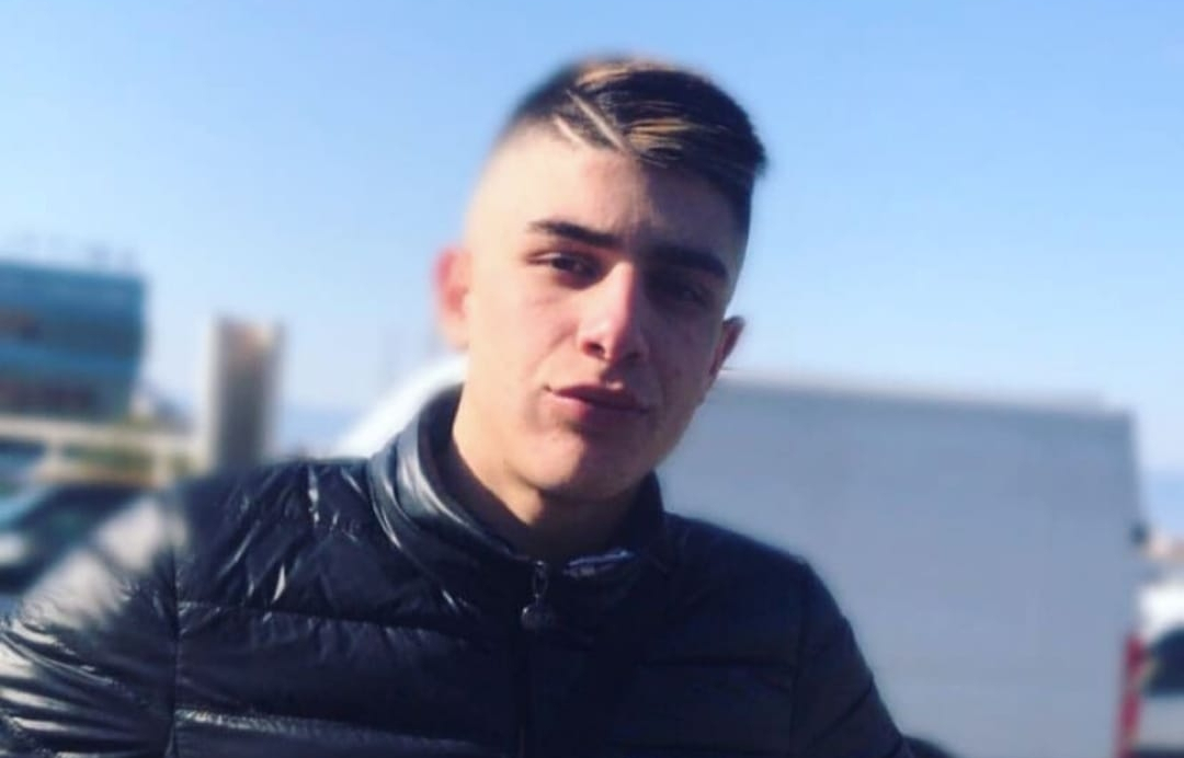 Sbalzato dallo scooter e schiacciato da un’autocisterna, Assemini sotto choc per la morte di Giacomo Puddu