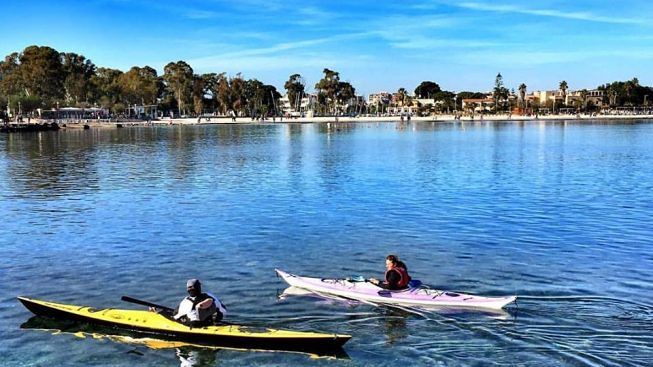 Alla ricerca dell’avventura: in canoa e kayak la Sardegna come non l’avete mai vista