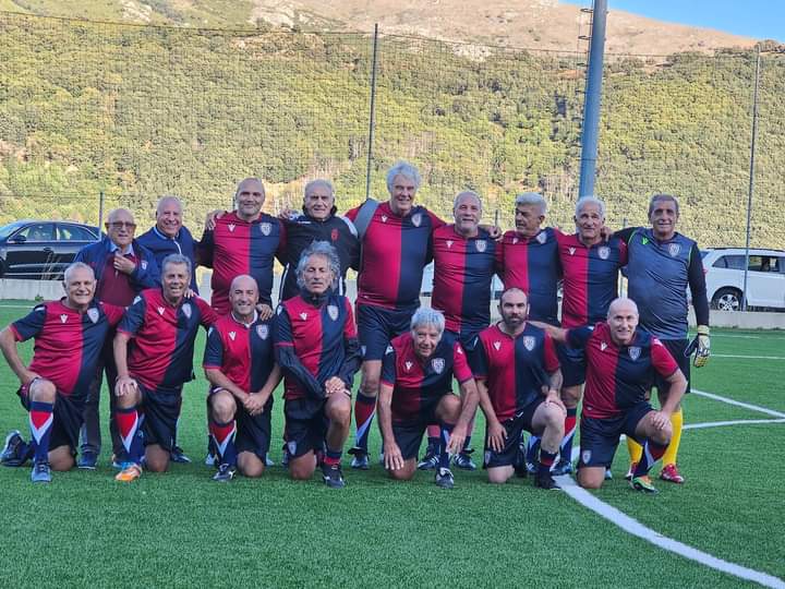 Desulo, le vecchie glorie del Cagliari in campo per il reparto di Pediatria del Brotzu