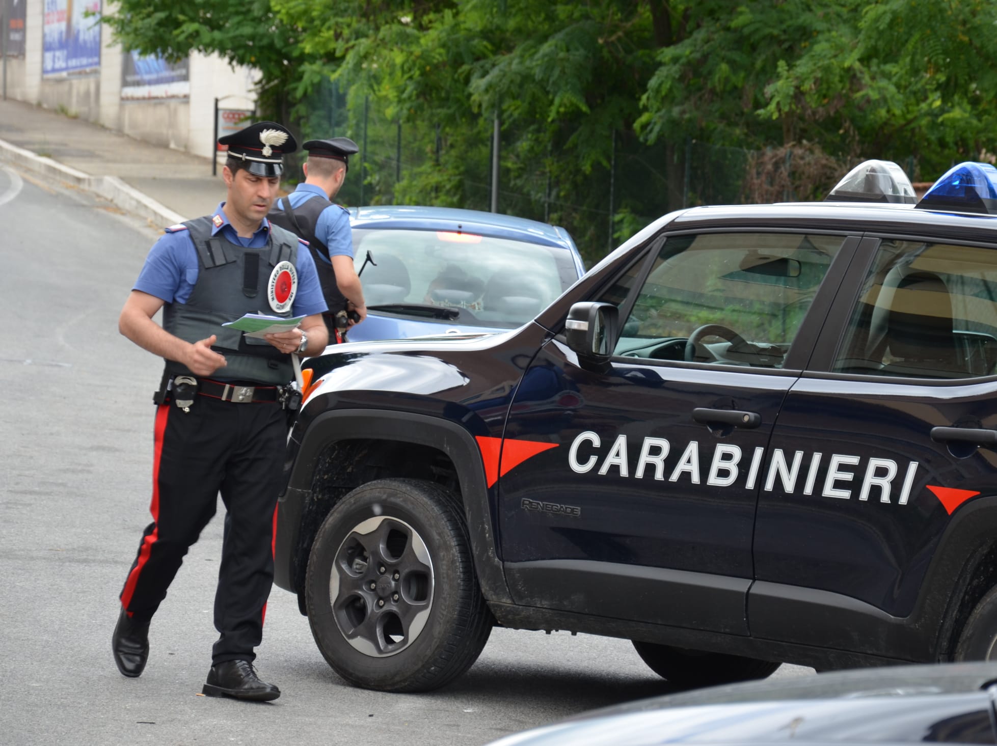 Siliqua, arrestati per furto in un bar evadono dai domiciliari subito dopo