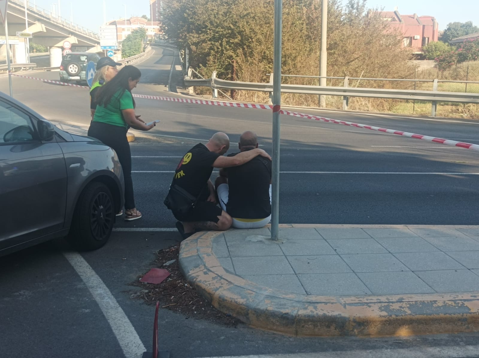 Le lacrime dei genitori dei 4 ragazzi morti a Cagliari: “Vi preghiamo, diteci che è tutto un incubo”