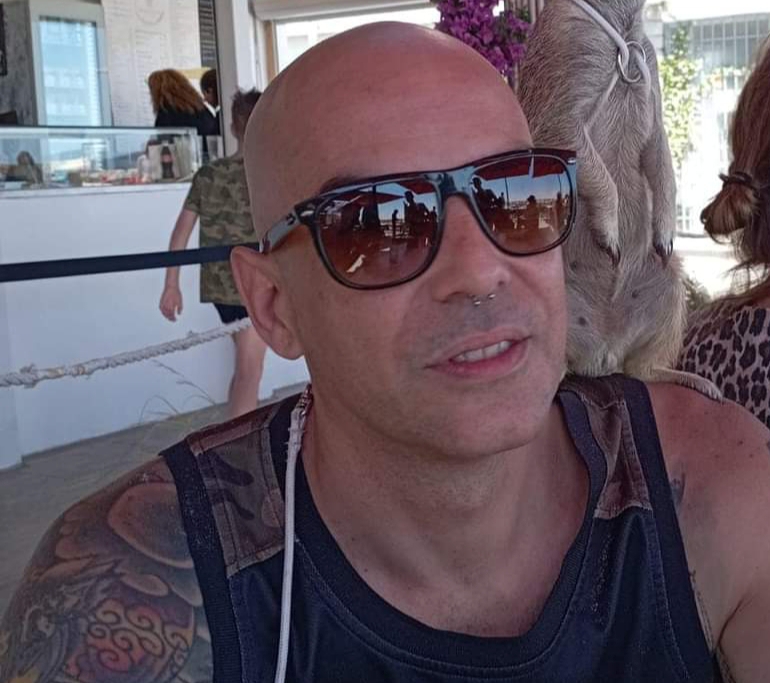 La festa in piazza a Furtei, poi lo schianto fatale sulla Statale: San Gavino in lacrime per Loris Bandino