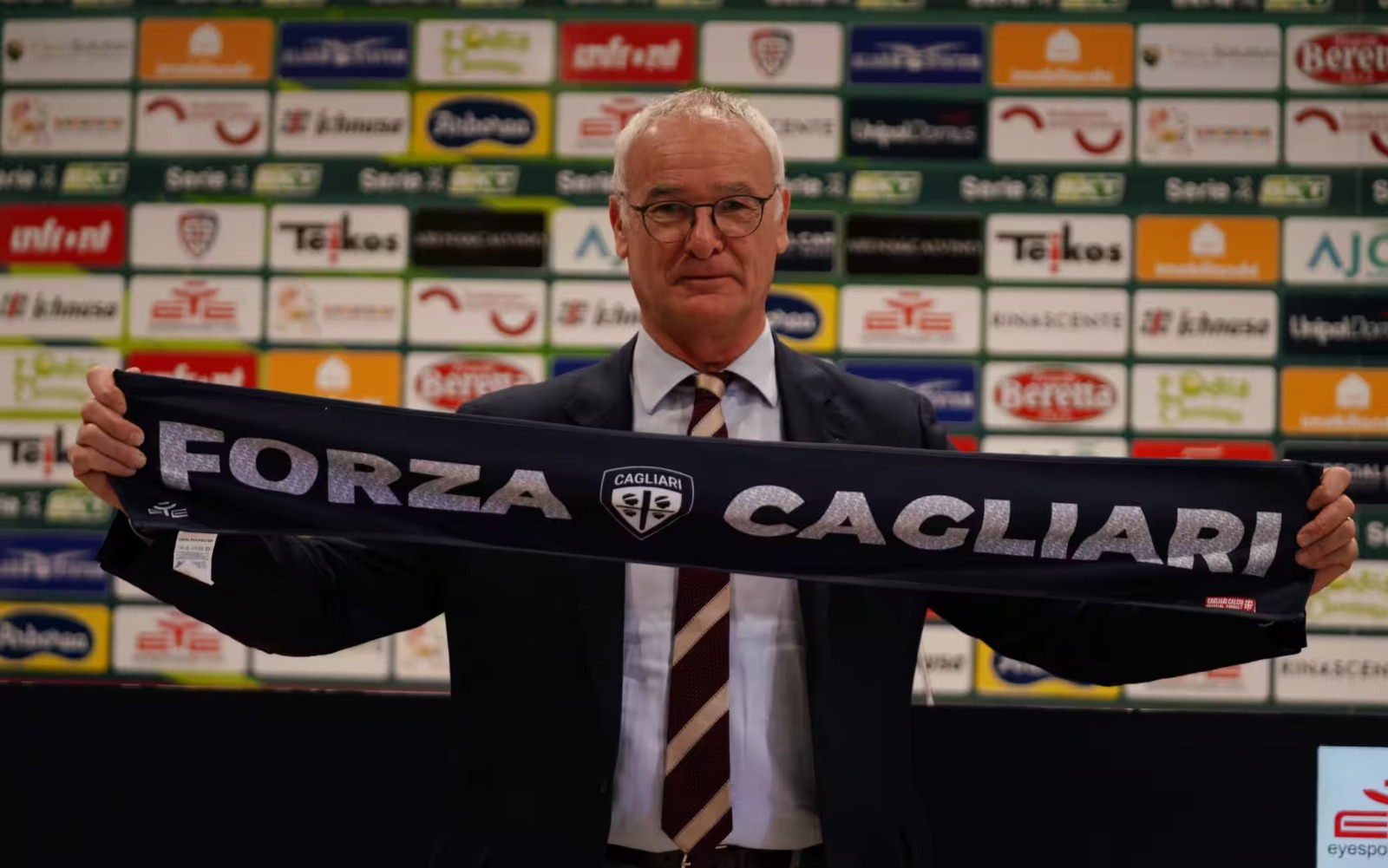 Claudio Ranieri è cittadino onorario di Cagliari, l’uomo delle resurrezioni rossoblù entra nella storia
