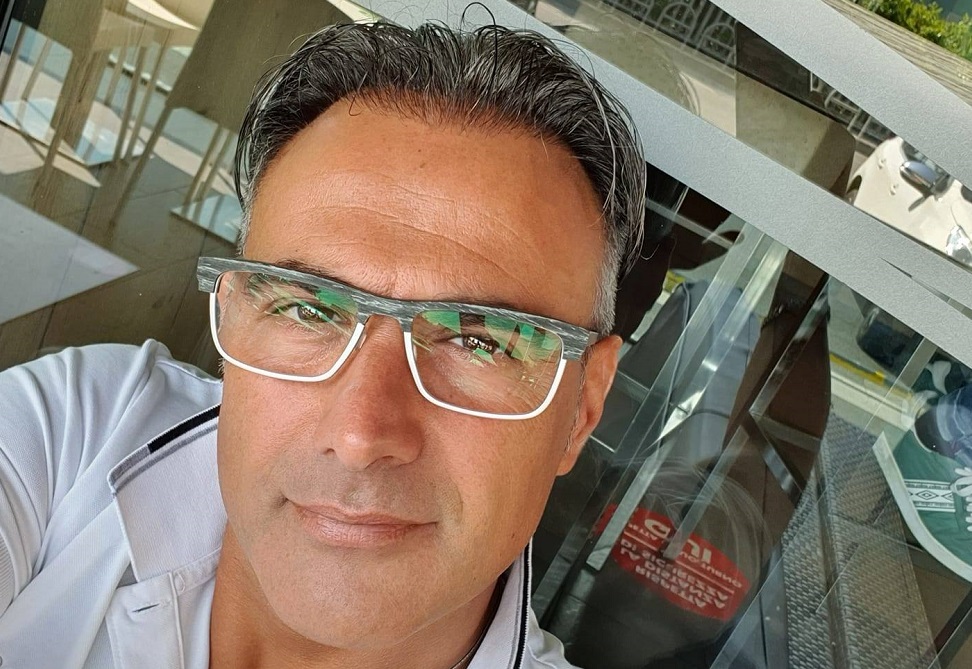 Travolto e ucciso da un tir nel deposito di un supermercato: Villacidro in lacrime per Boris Aru