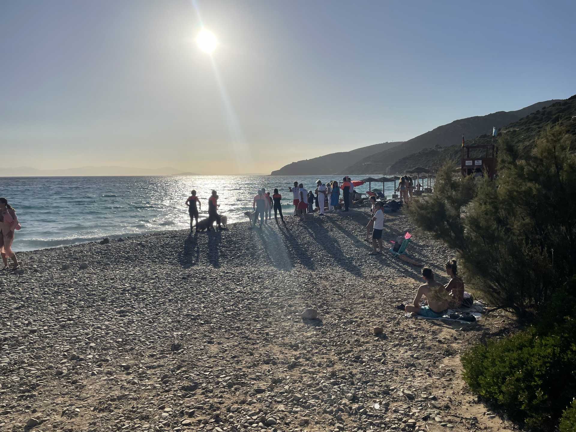 Nuovi chioschi vista mare dal Margine Rosso a Capitana: “Tanti posti di lavoro e turisti a Quartu”