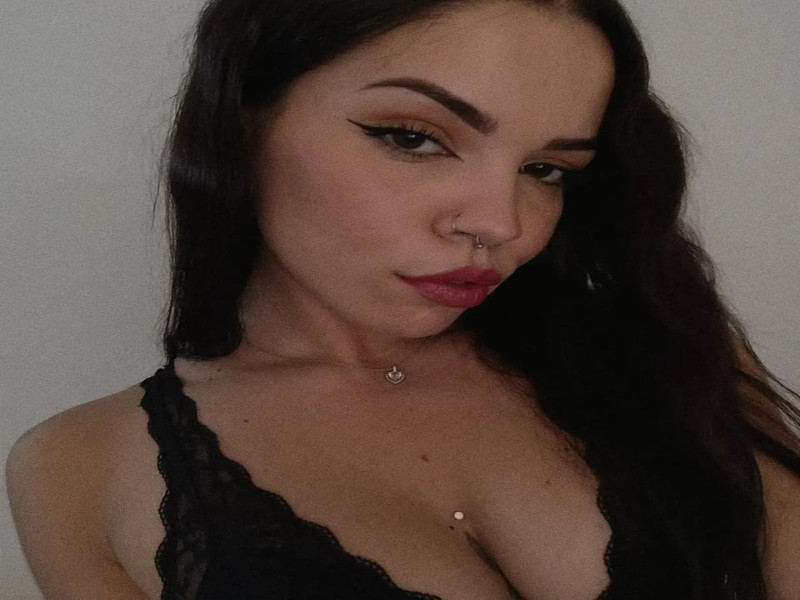 Selargius in lacrime per la dolce Valentina, morta a 24 anni: “Troppi giovani che ci lasciano presto”