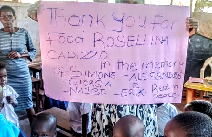 Farina e ceci ai bimbi della new star in Kenya in ricordo di Simone, Giorgia, Najibe, Alessandro e Erik