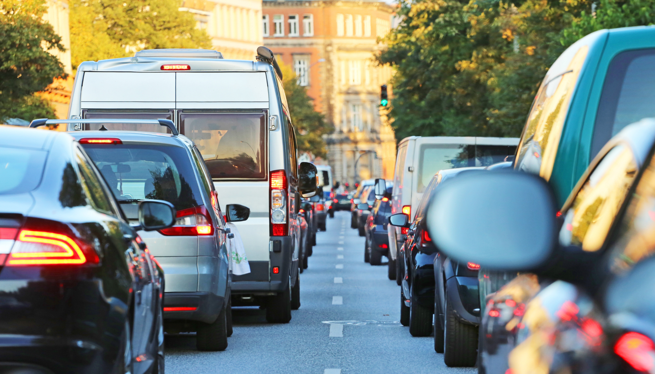 Traffico incubo a Cagliari, tutto paralizzato per i cantieri: automobilisti esasperati, ma andrà ancora peggio
