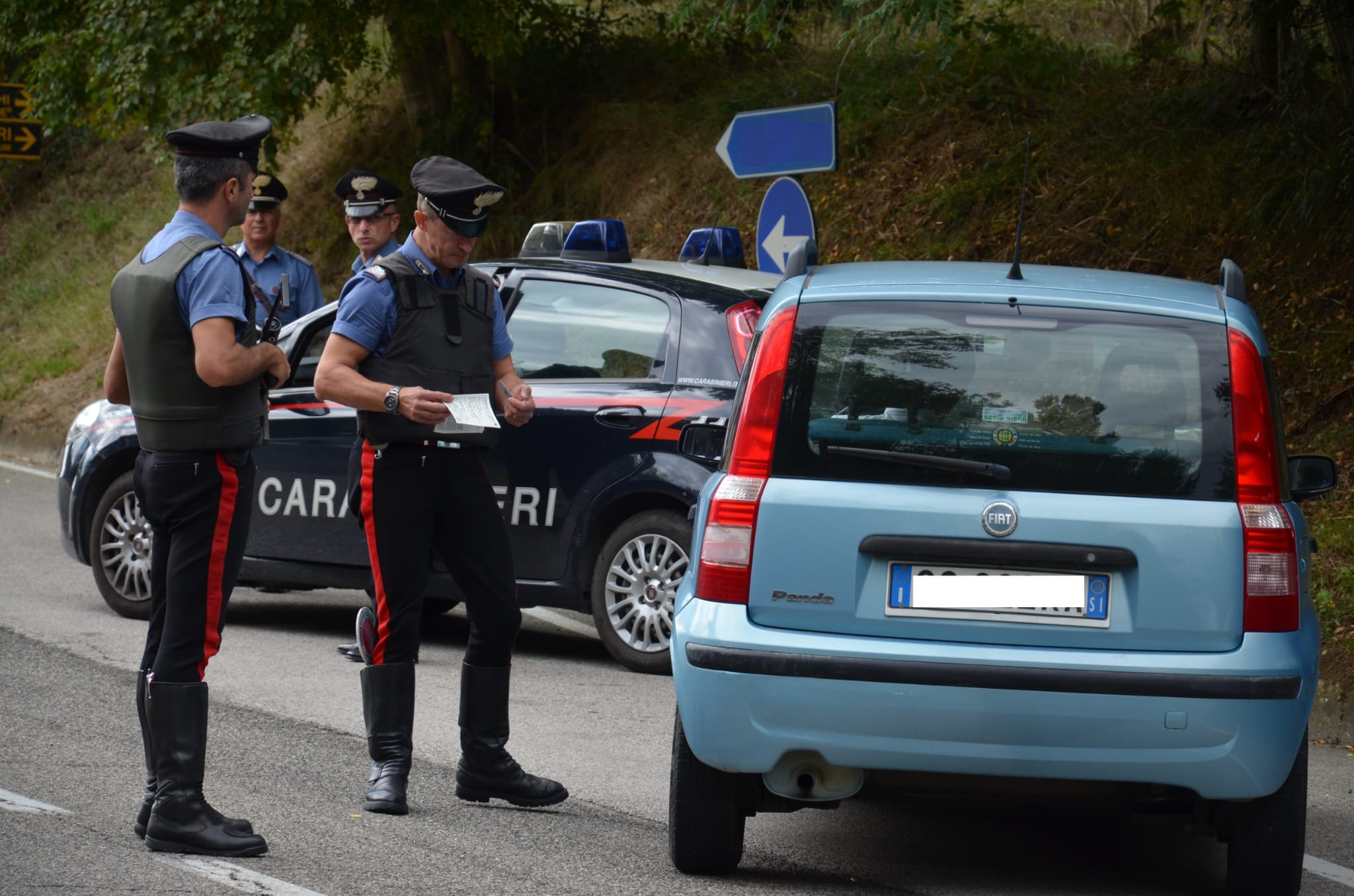 Gonnosfanadiga, truffa dello specchietto: 64enne incastra un 19enne