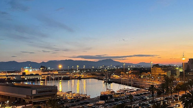 Meteo Casteddu, ottobre si chiude con temperature quasi estive e il miraggio della pioggia