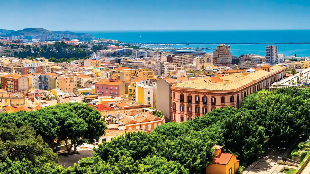 Meteo Casteddu, va avanti l’estate infinita in Sardegna: temperature oltre i 30 gradi