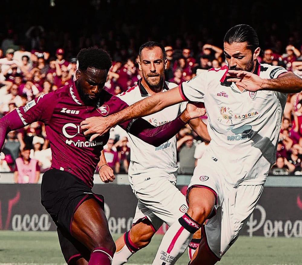 Salernitana- Cagliari 2-2, finale thrilling: Viola segna e regala un rigore, rossoblù ancora ultimi