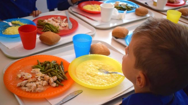 Selargius, fine dei disagi: da lunedì parte il servizio mensa nelle scuole