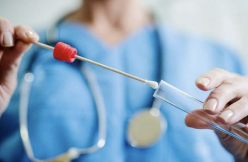 Scopre di essere padre dopo 40 anni: rissa tra l’attuale moglie e la ex