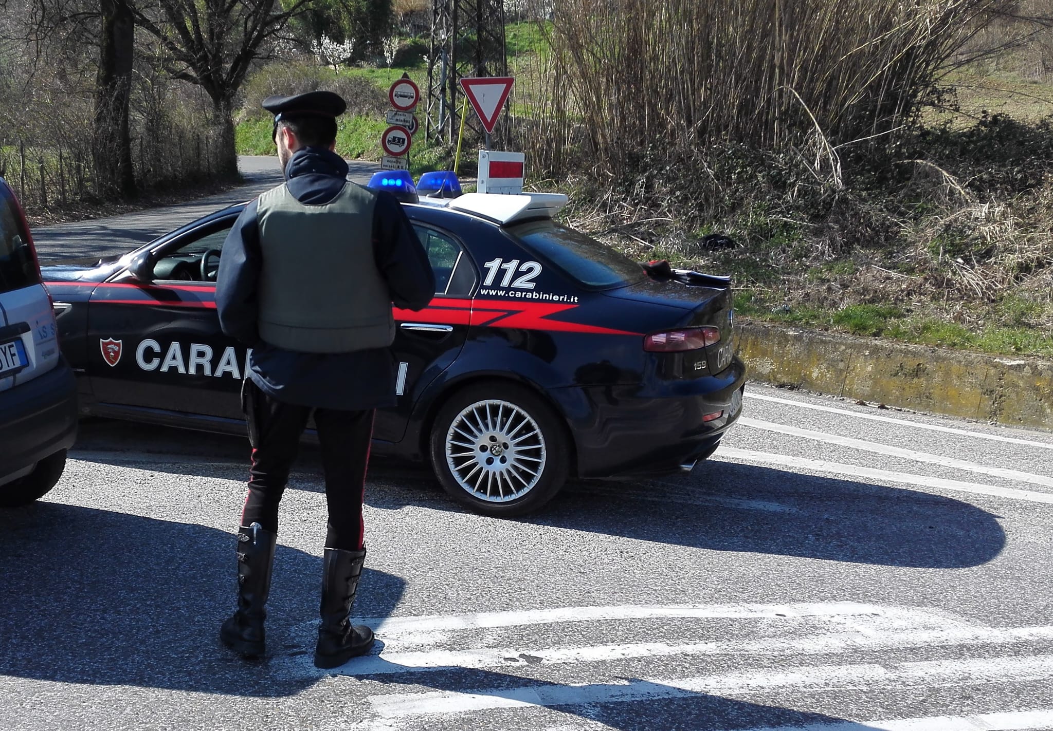 Sbanda pericolosamente con l’auto, carrozziere fermato ad Assemini: all’etilometro un tasso alcolico 5 volte oltre quello consentito