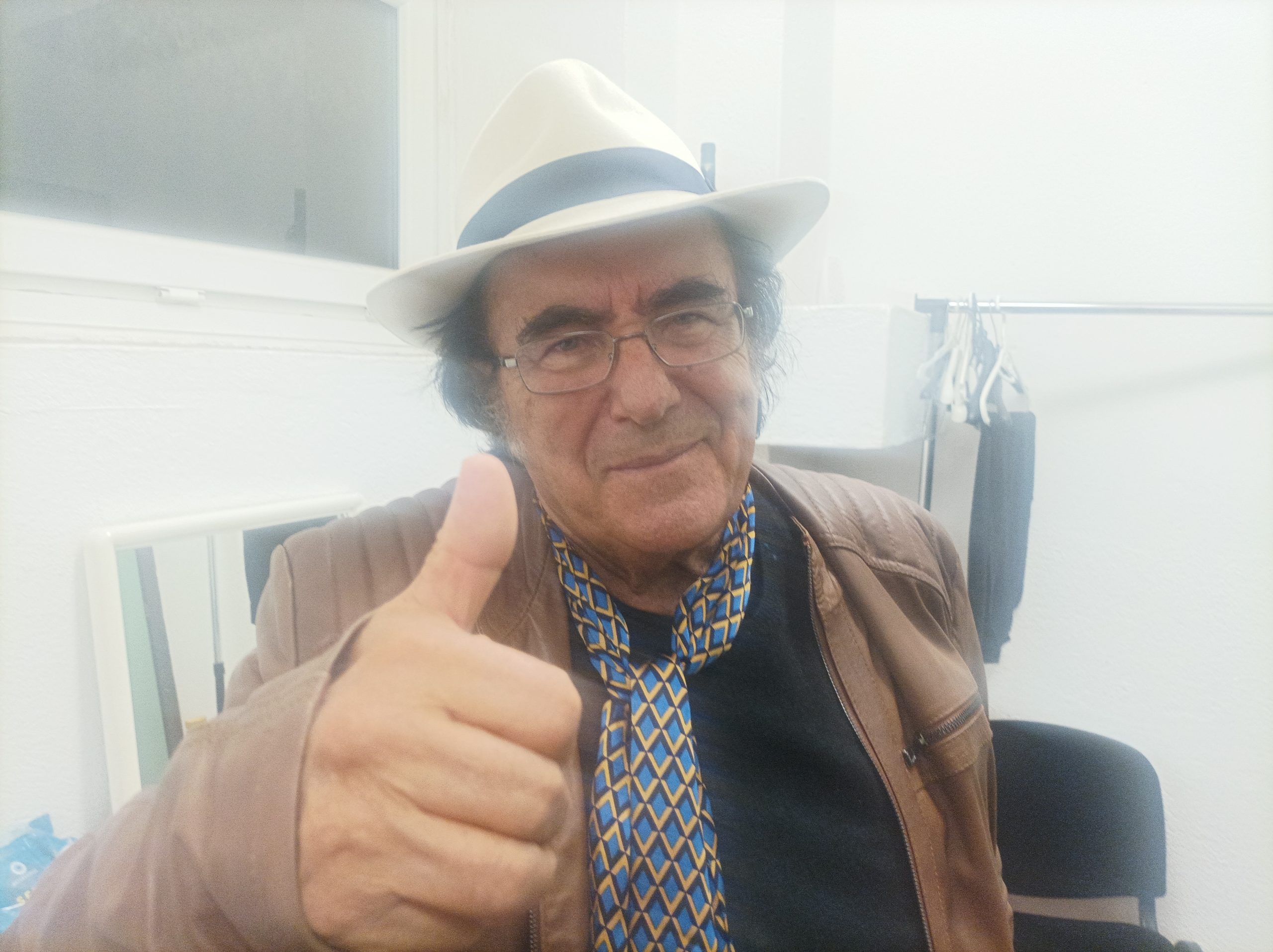 Al Bano infiamma l’auditorium del Conservatorio di Cagliari e confessa: “Mi piacerebbe vivere in Sardegna”