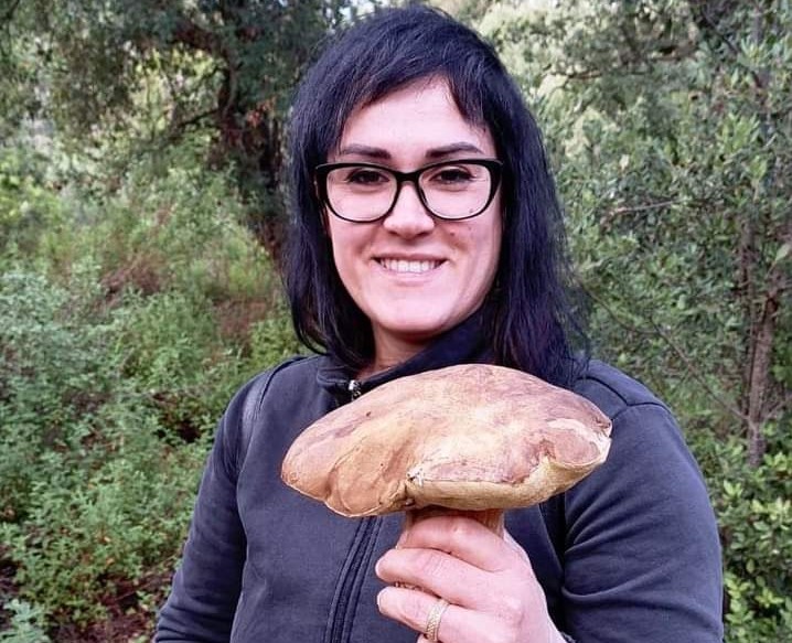 Gonnosfanadiga, un porcino reale da mezzo chilo inaugura la stagione dei funghi