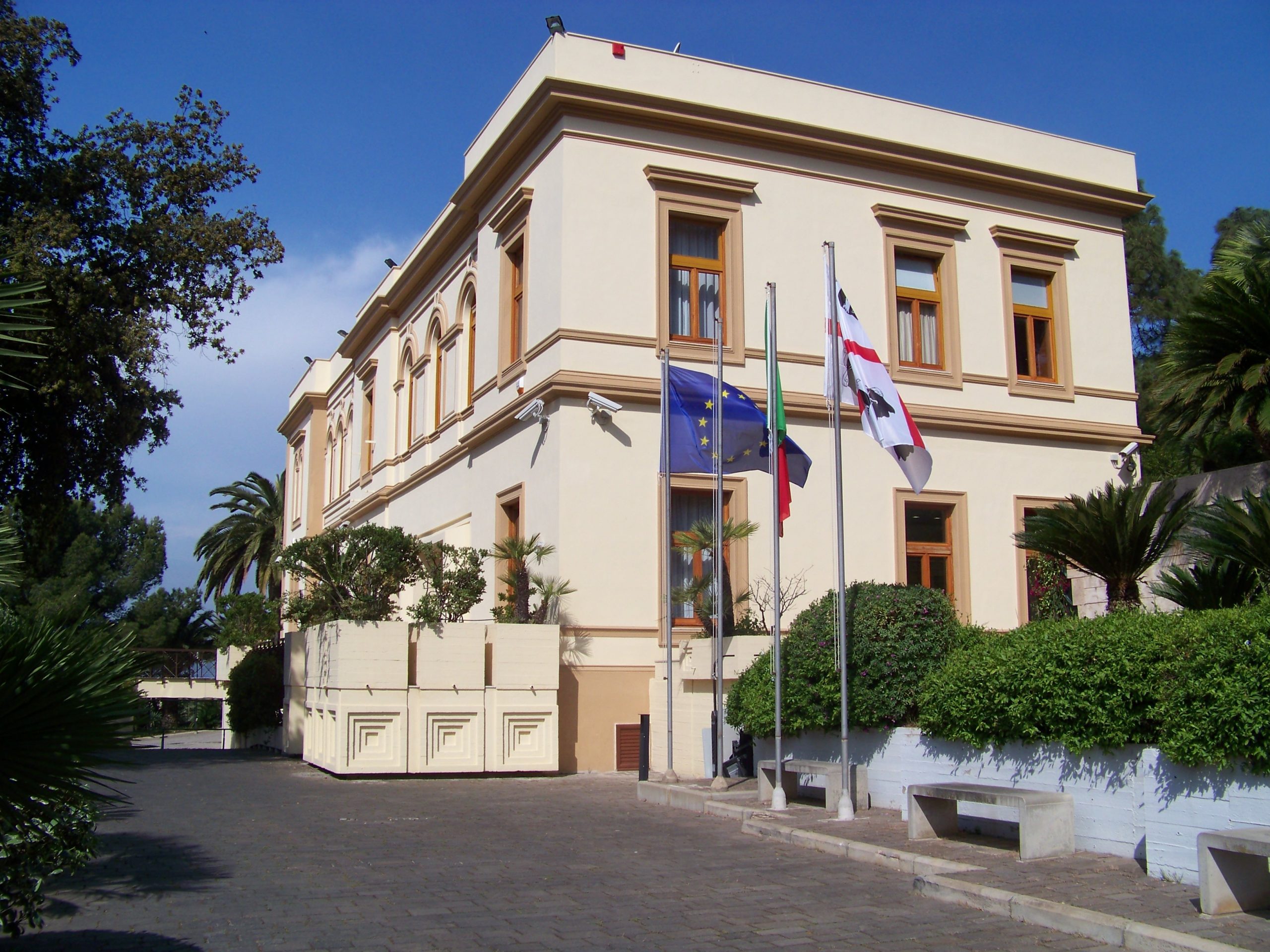 I centristi non vogliono né Solinas né Truzzu: “Con loro non si vince”. E pensano a Soru