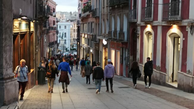 Metà Italia non dichiara redditi, in Sardegna 292mila fantasmi per il Fisco tra poveri e evasori