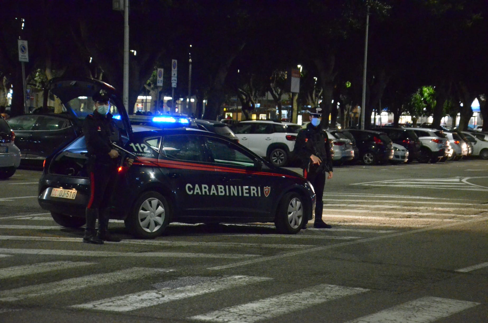Cagliari, ha strappato a morsi il dito a un gambiano in piazza del Carmine: denunciato 34enne senegalese