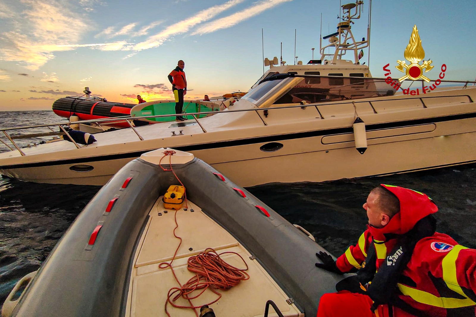 Quartu, barca rischia di affondare a Geremeas: proprietario salvato dalla Guardia Costiera