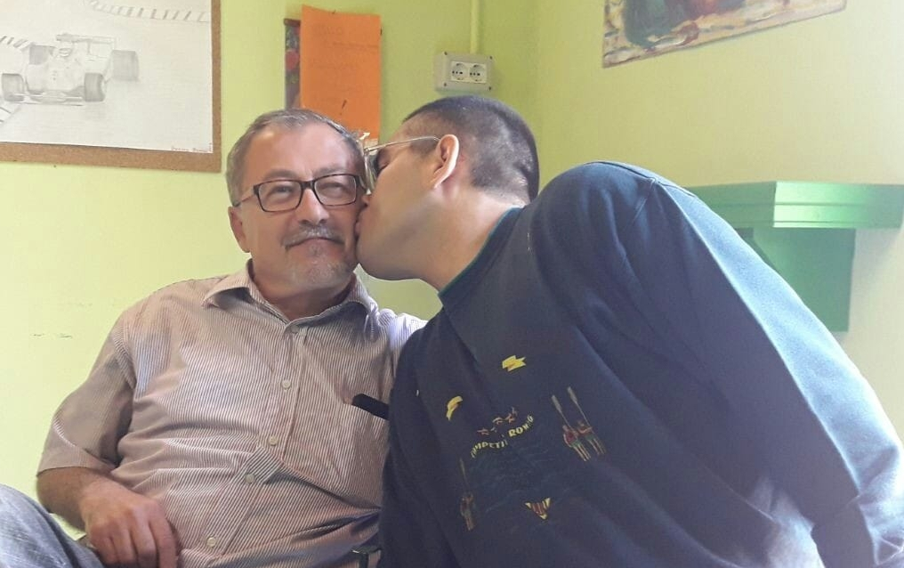 La guerra di un papà di Quartu: “Mio figlio da 8 anni in comunità a Torino, invece potrei seguirlo io”