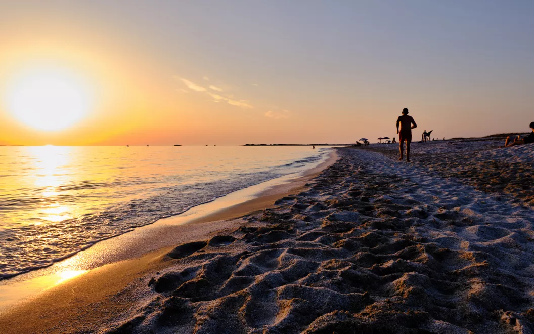 Meteo Casteddu, l’autunno si prende una nuova pausa: sulla Sardegna sole e 24 gradi