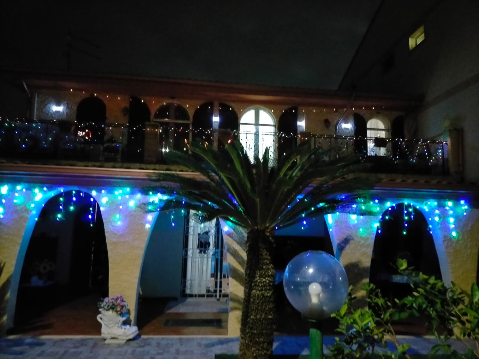 Concorso “Le migliori luminarie in Sardegna 2023”: casa Piano a Capoterra