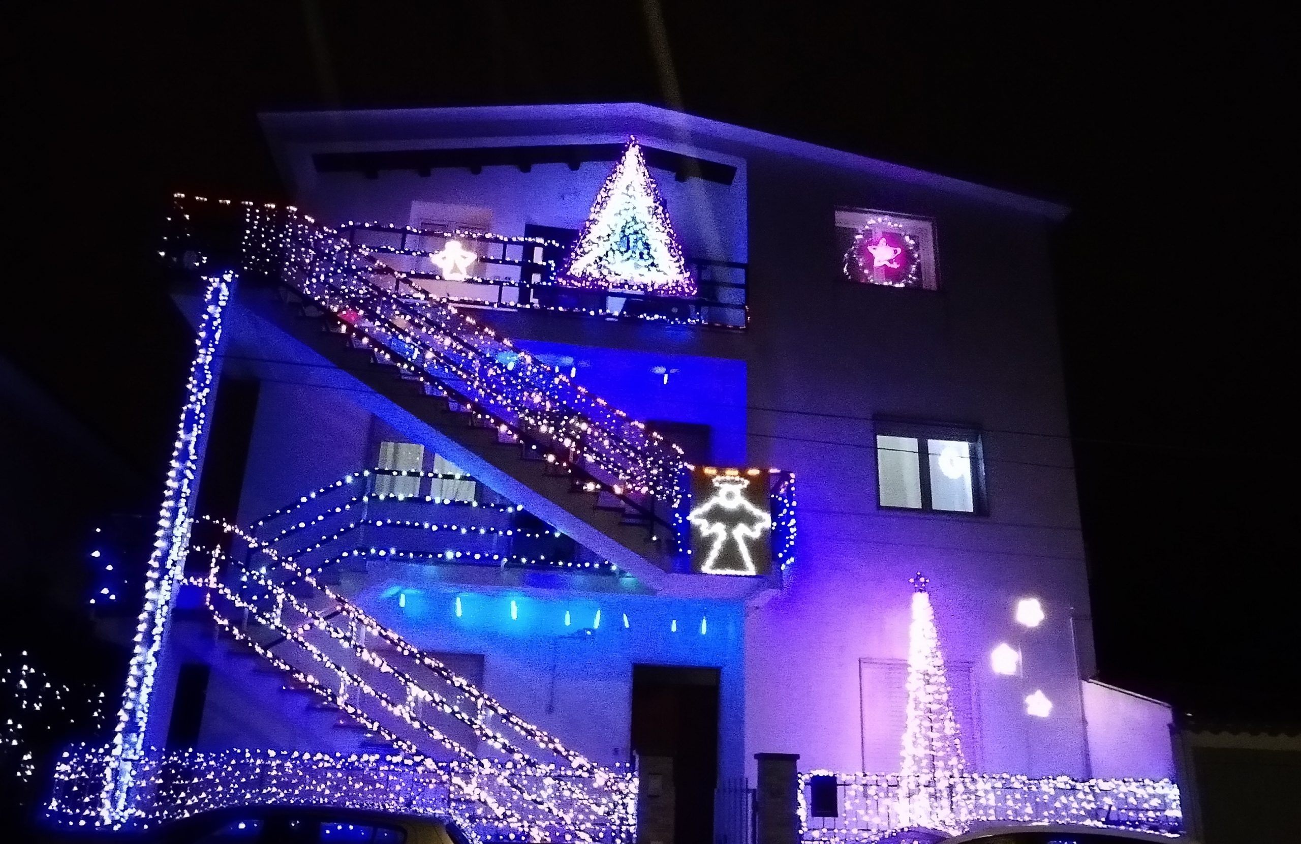 Concorso “Le migliori luminarie in Sardegna 2023”: casa Casula a Olbia