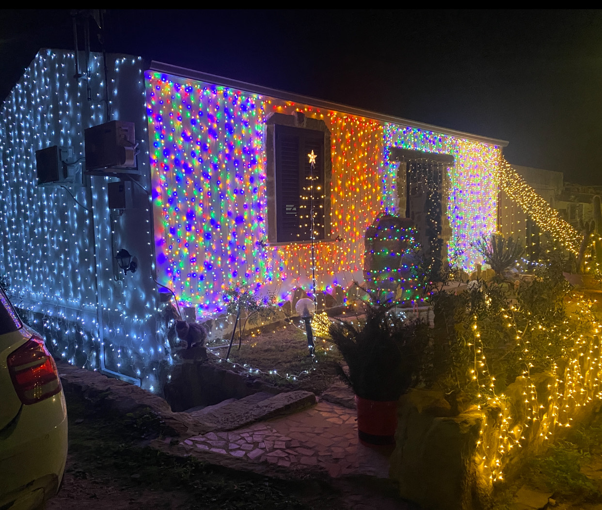Concorso “Le migliori luminarie in Sardegna 2023”: casa Ledda a Santa Maria Coghinas