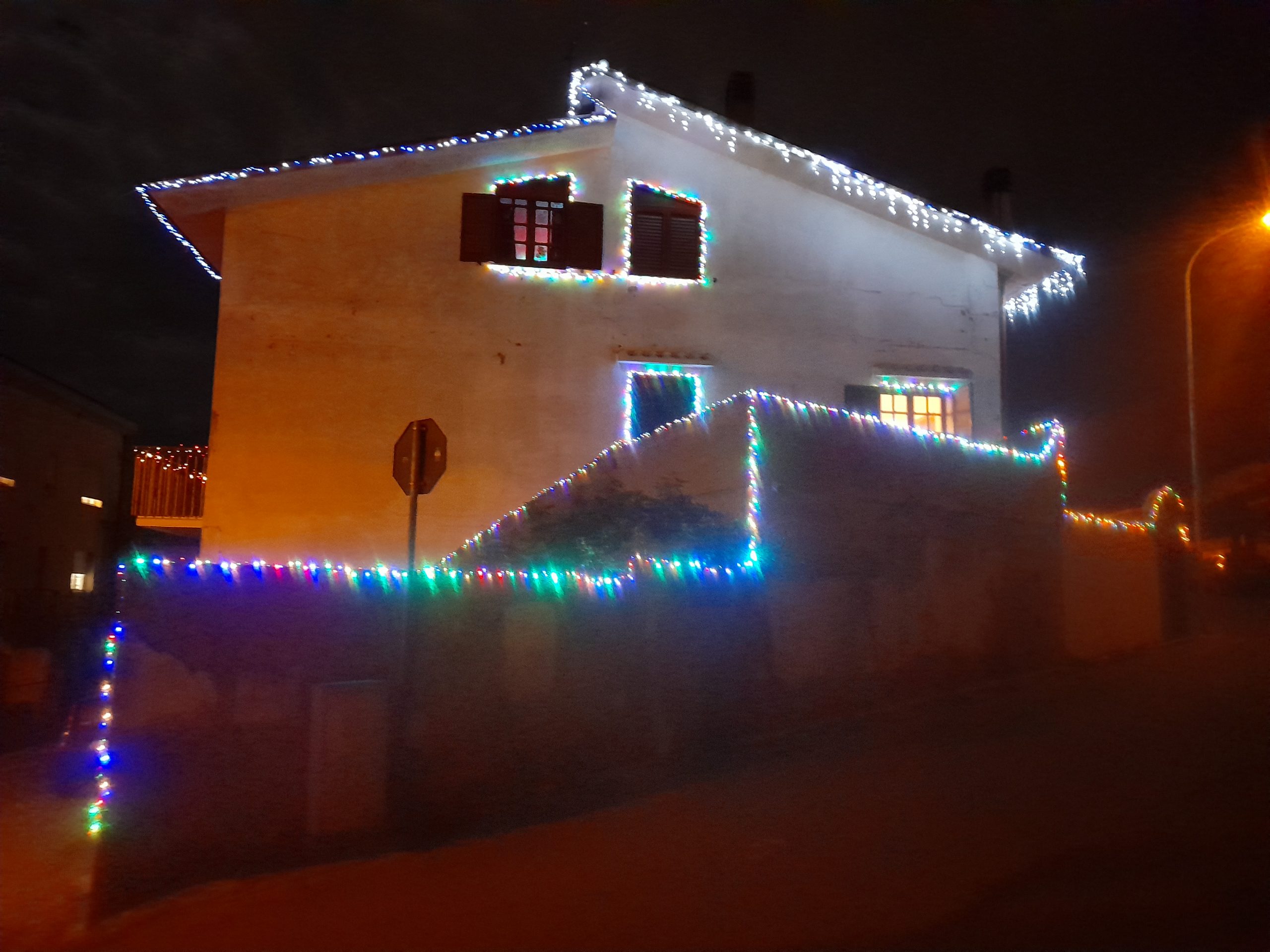 Concorso “Le migliori luminarie in Sardegna 2023”: casa Milia a Sant’Antioco