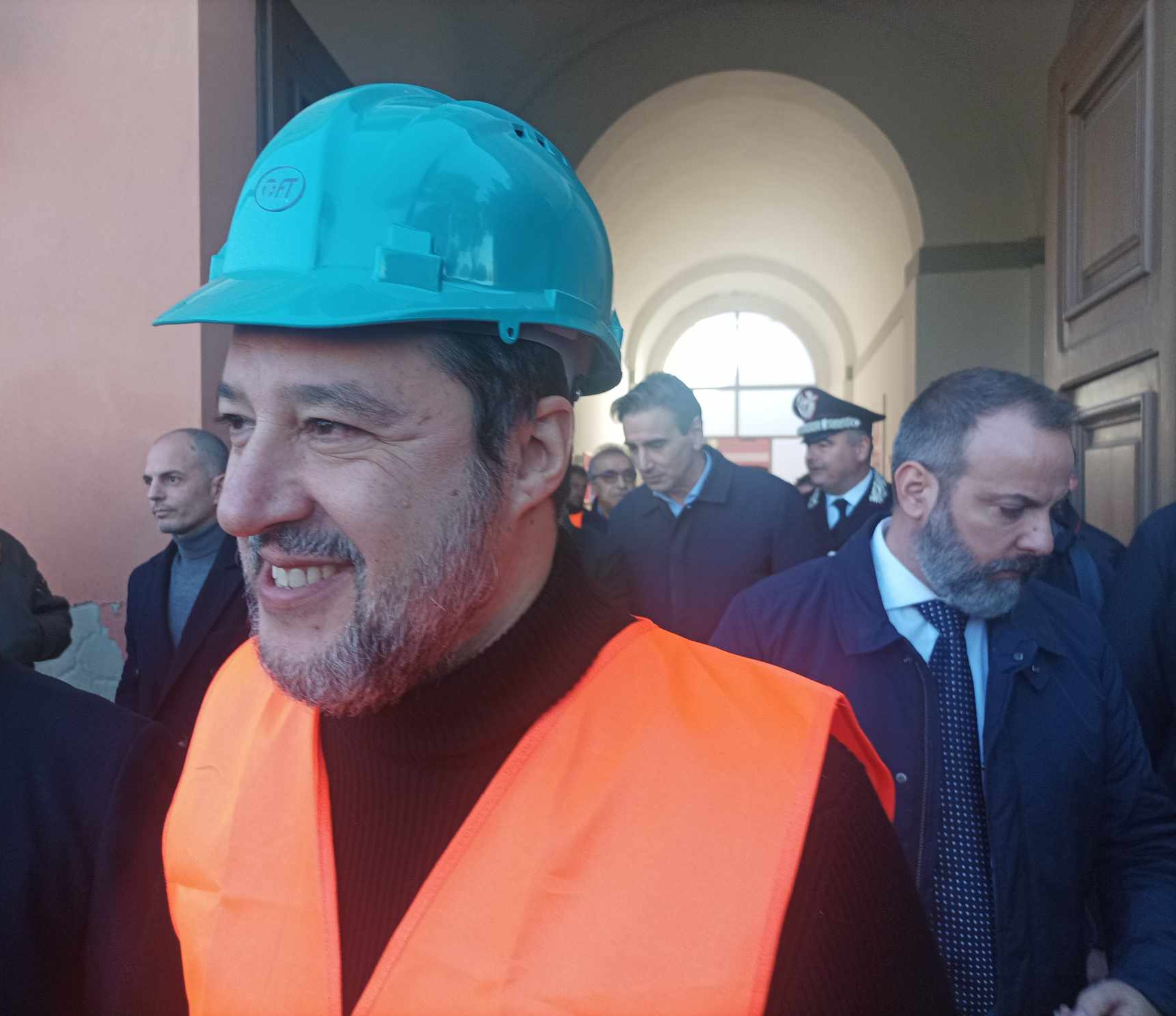 Salvini a Cagliari: “Per la Sardegna 10 miliardi, gli stipendi dei sardi cresciuti più di quelli lombardi”