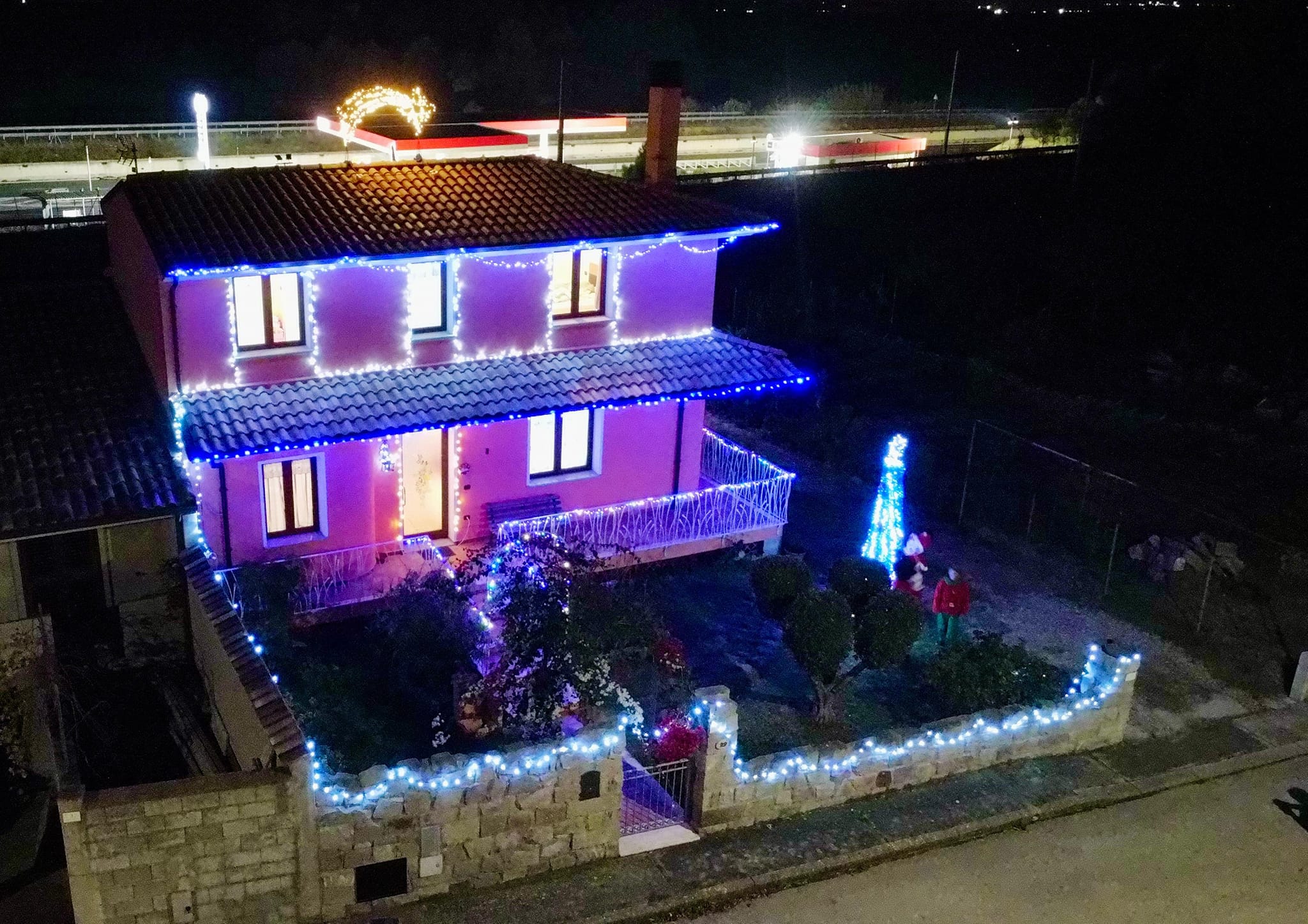 Concorso “Le migliori luminarie in Sardegna 2023”: casa Orrù a Serrenti