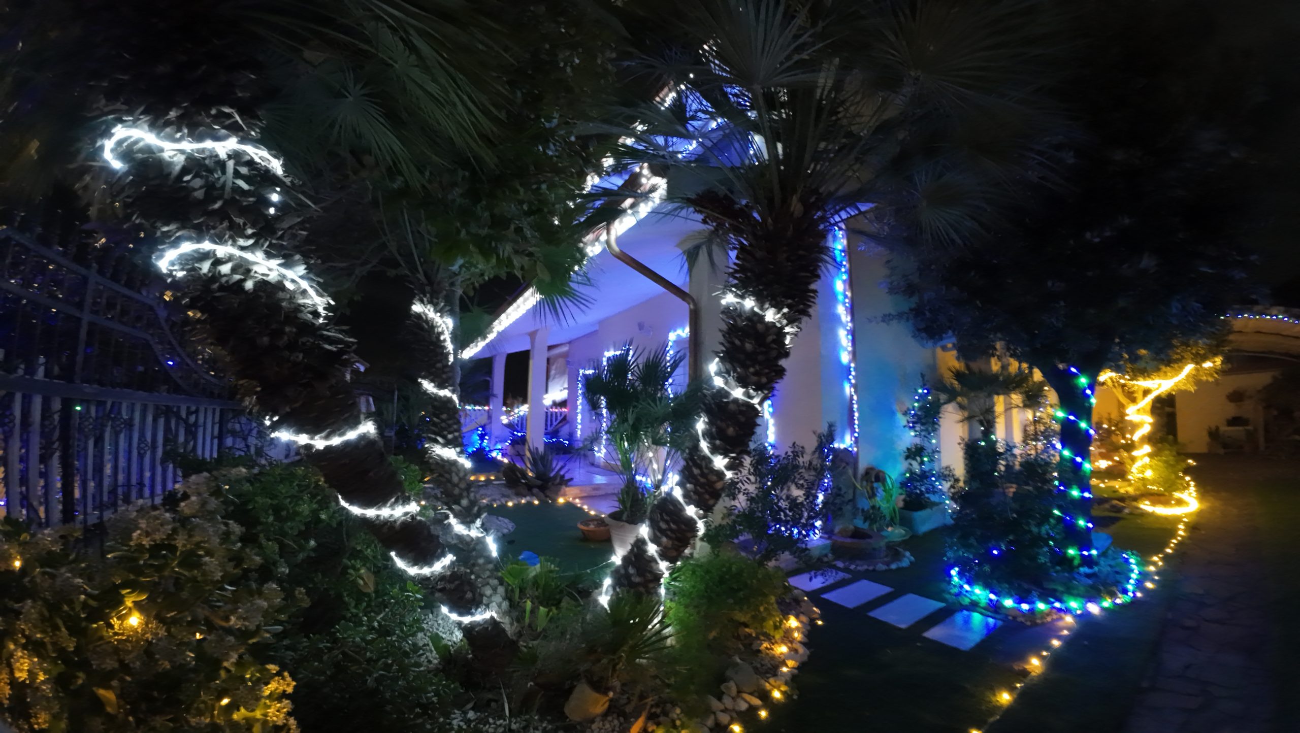 Concorso “Le migliori luminarie in Sardegna 2023”: casa Serra a Marrubiu