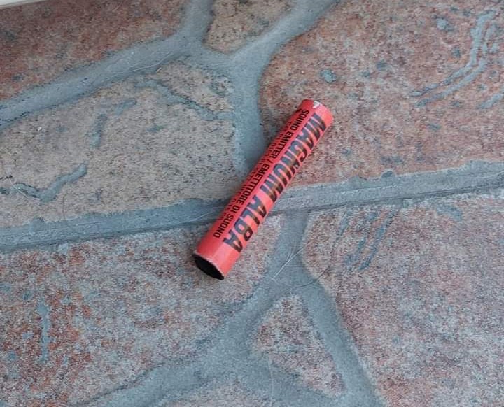 Quartucciu, petardi lanciati dentro i cortili delle abitazioni: “Cani nascosti e impauriti”