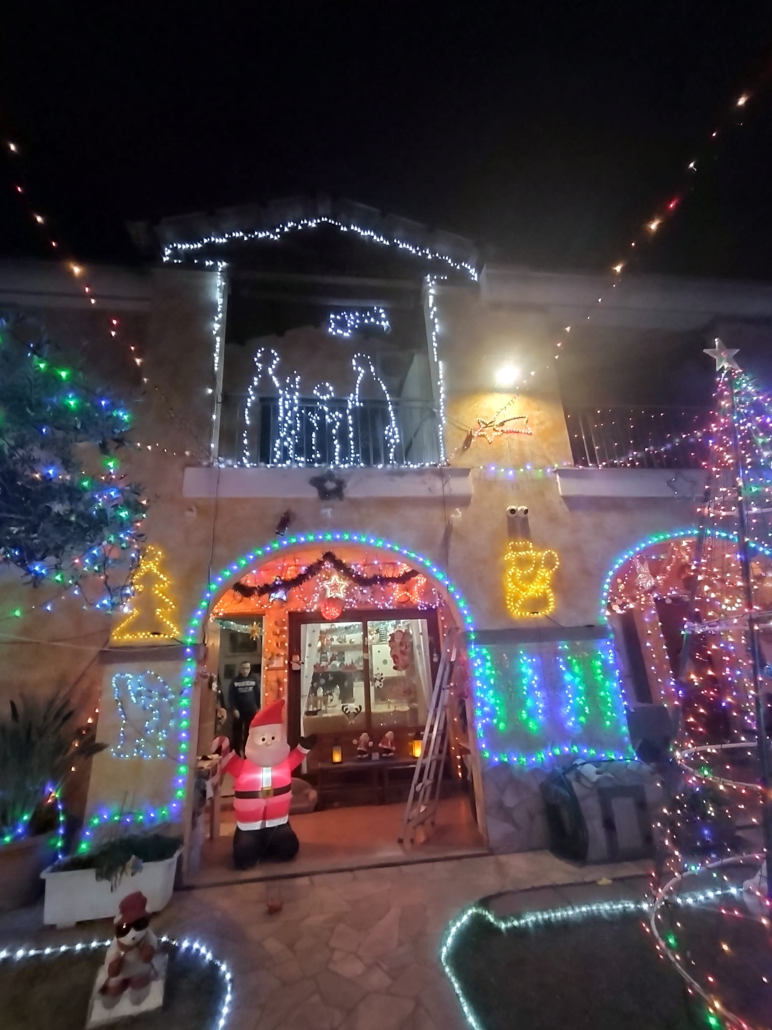 Concorso “Le migliori luminarie in Sardegna 2023”: casa Pau a Capoterra