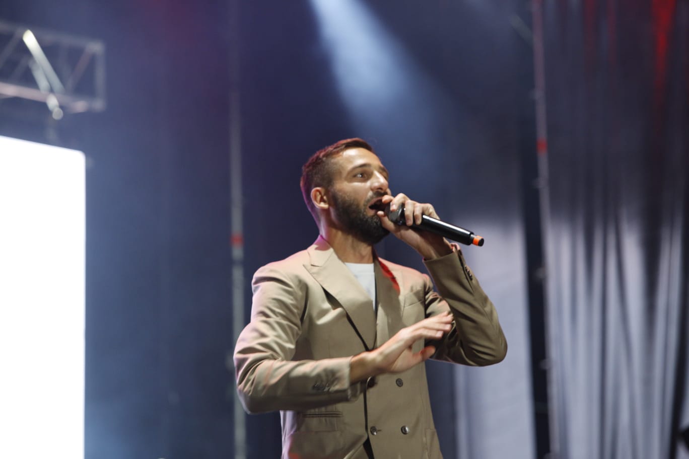 Cagliari, Pavoletti a sorpresa nel Capodanno alla Fiera: “Ci salveremo perché abbiamo un mister unico”