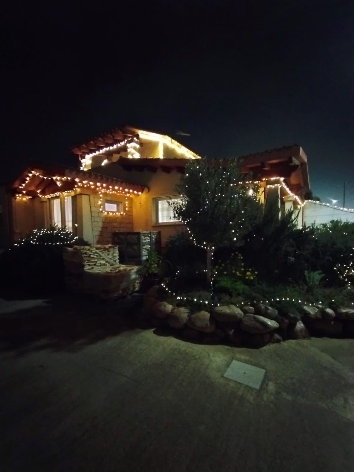 Concorso “Le migliori luminarie in Sardegna 2023”: casa Casu a Dolianova