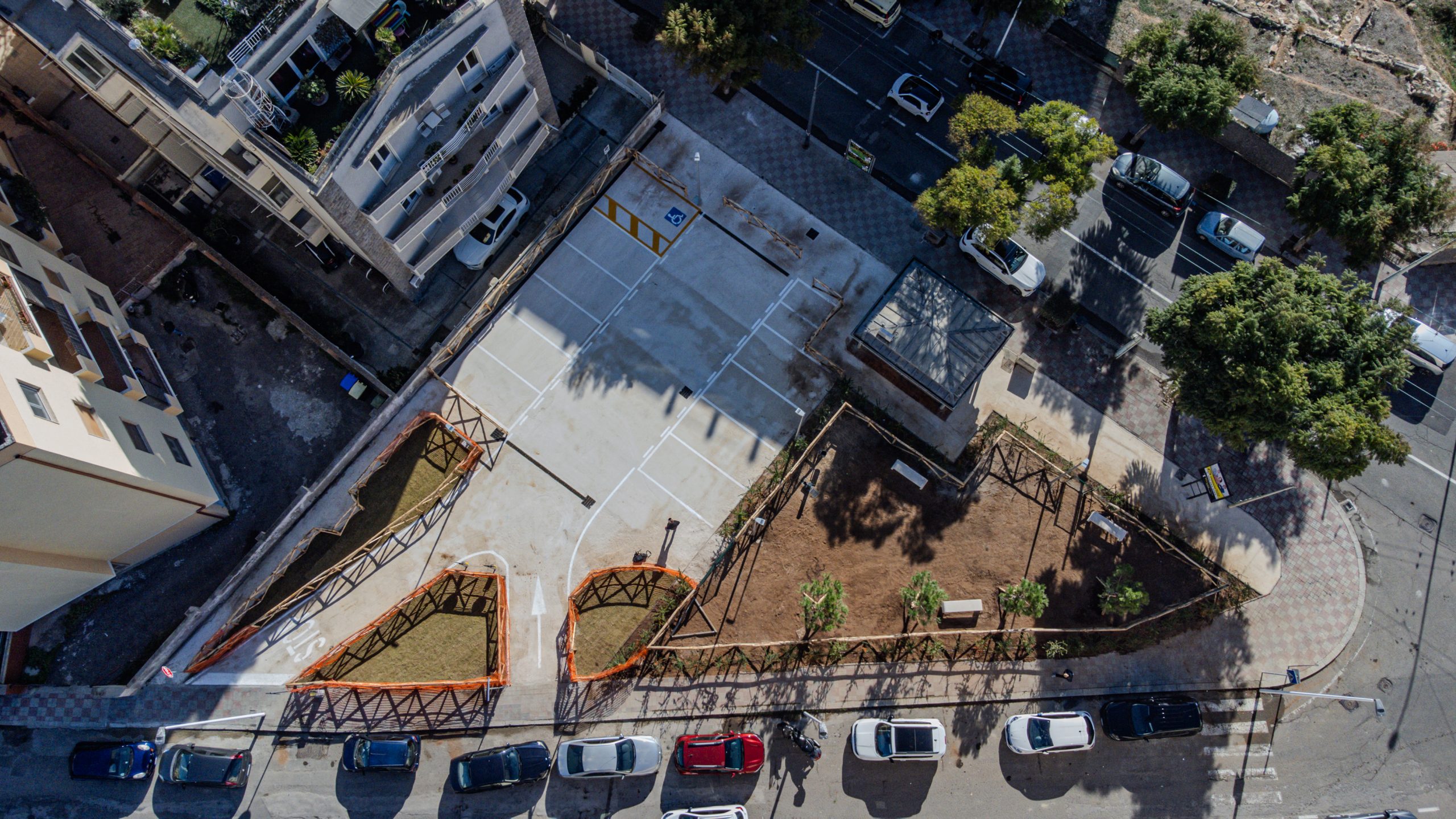 Inaugurata e aperta una nuova area verde davanti tra le vie Ravenna e Milano a Cagliari: c’è anche l’area per i cani