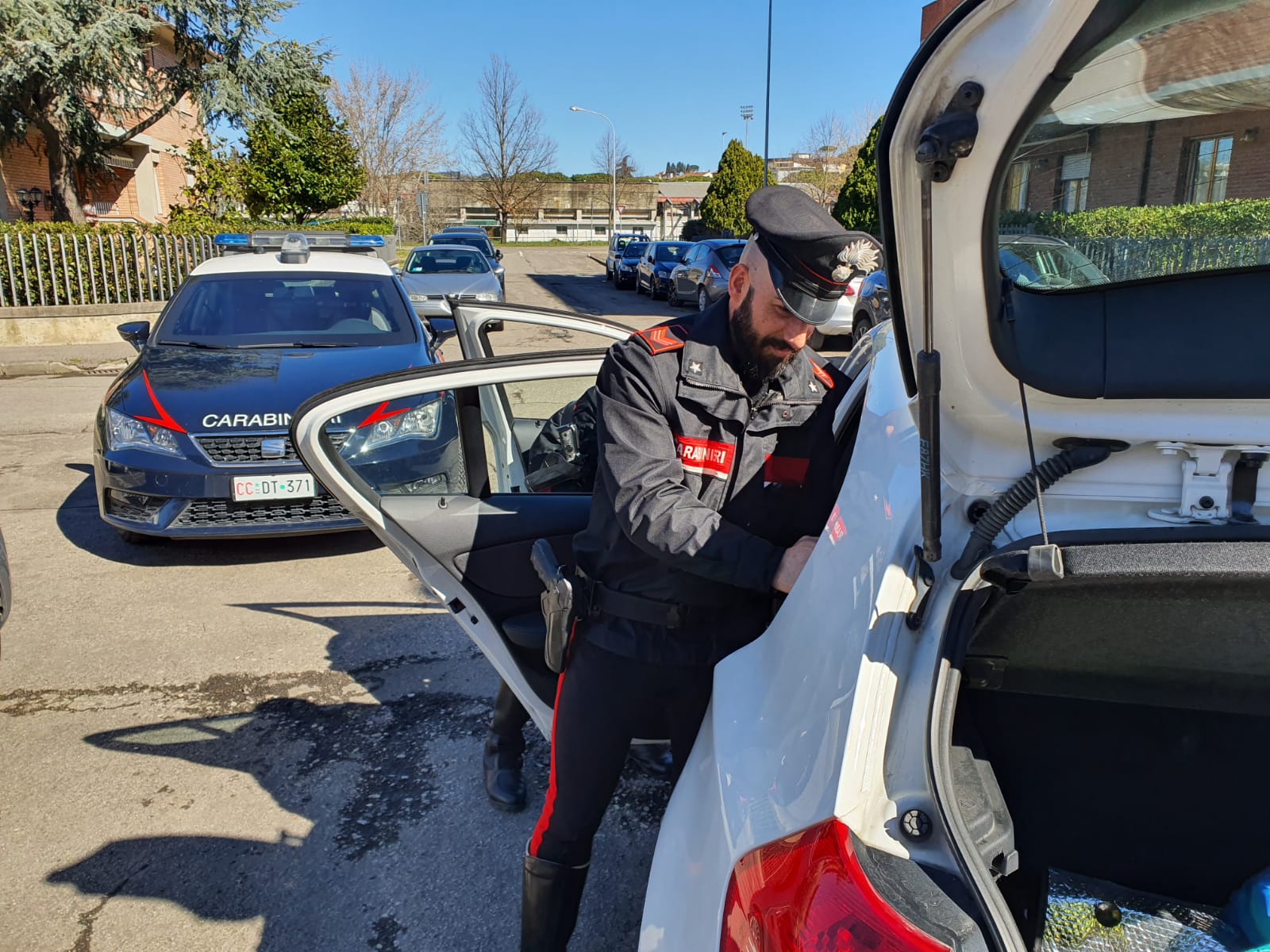 Muravera, con droga e bilancino nello zainetto: denunciato un 20enne