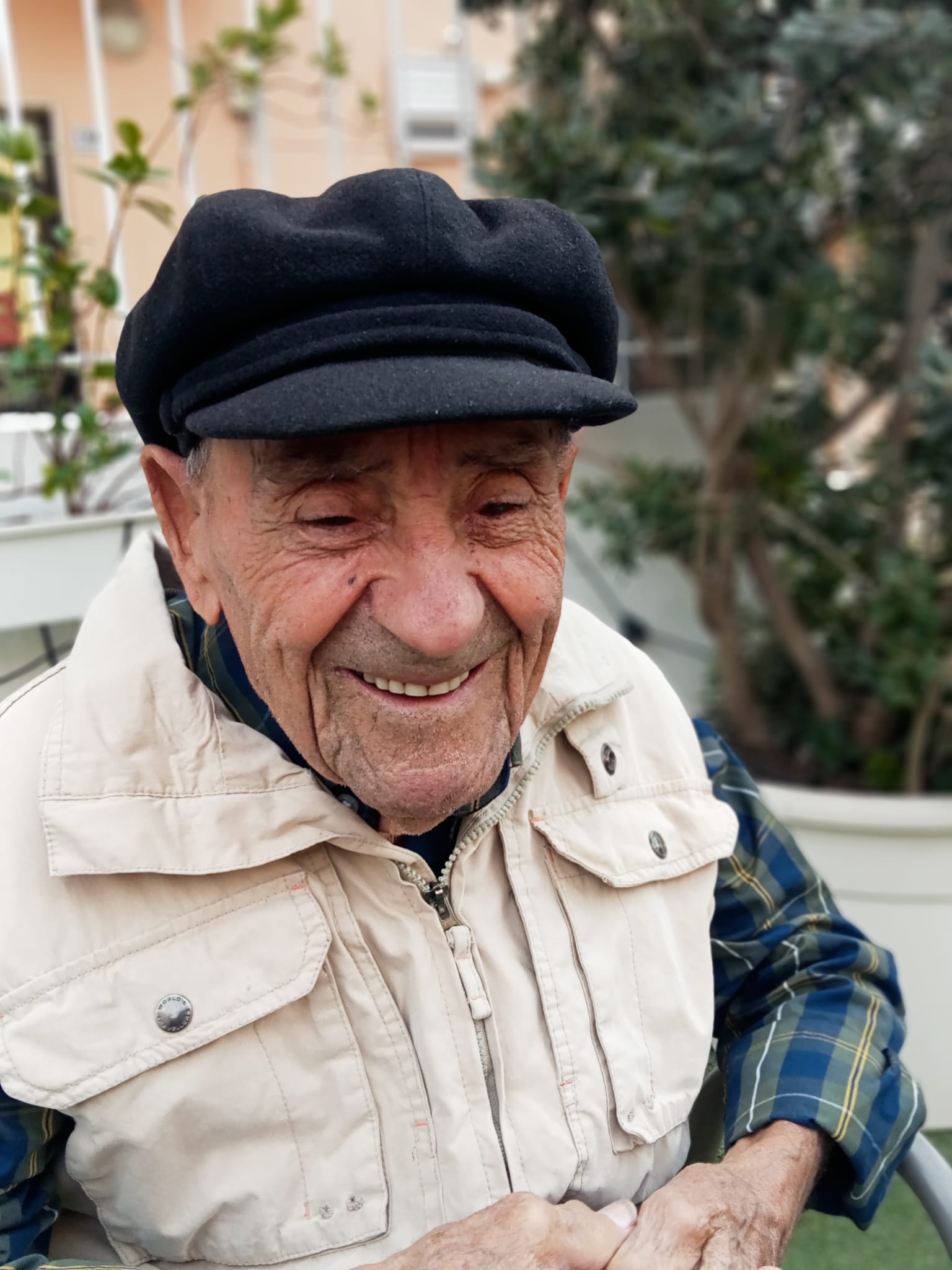 Addio a Erminio Olla, 101 anni circondato dall’affetto della famiglia