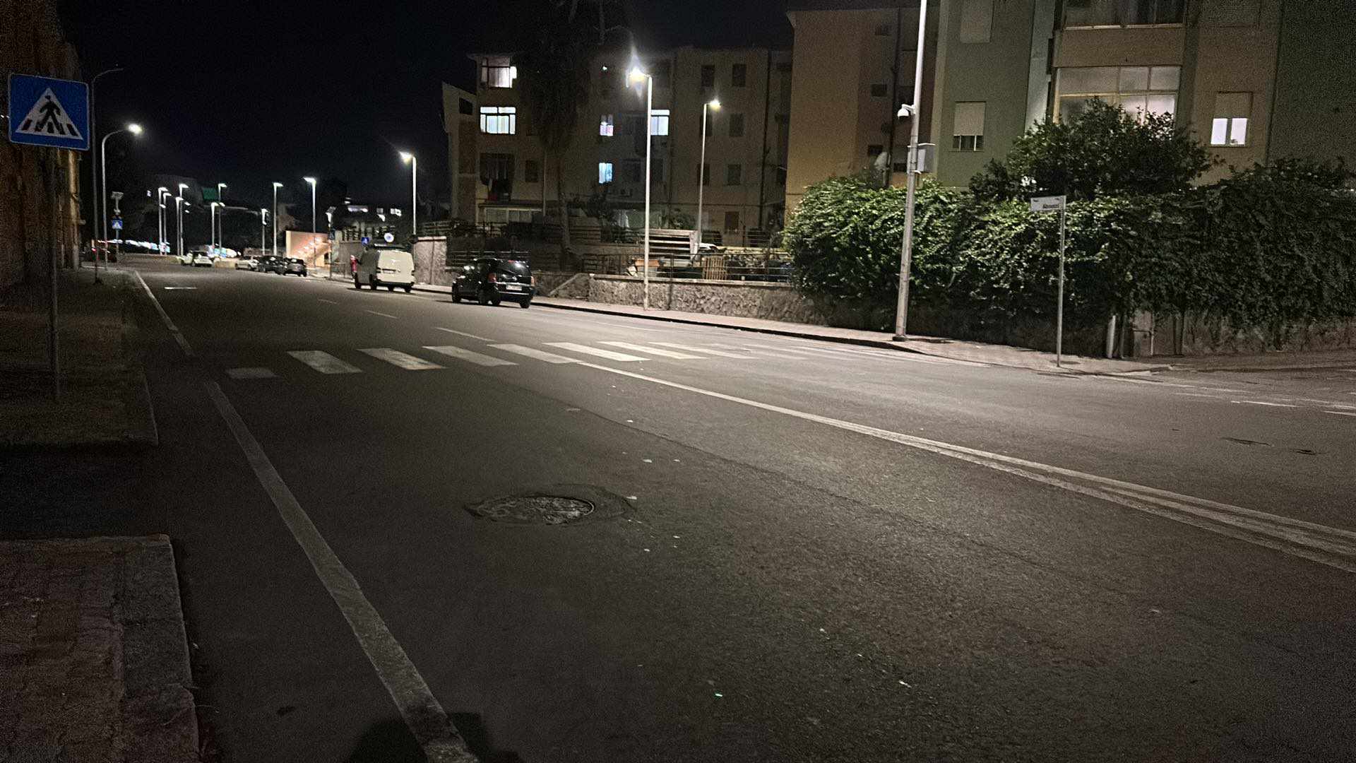 Cagliari, è tornata a casa l’11enne travolta in via Abruzzi: “E ora mettete le strisce pedonali rialzate”