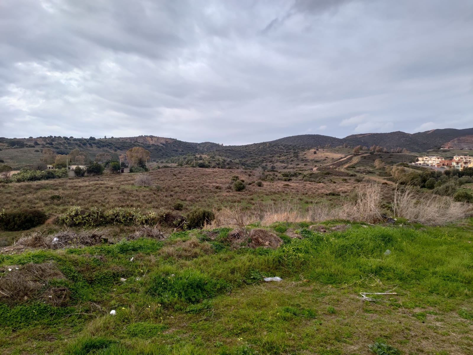 Sinnai, niente casa ma Imu da pagare per 55 persone: “Dal 2007 attendiamo le nostre case”